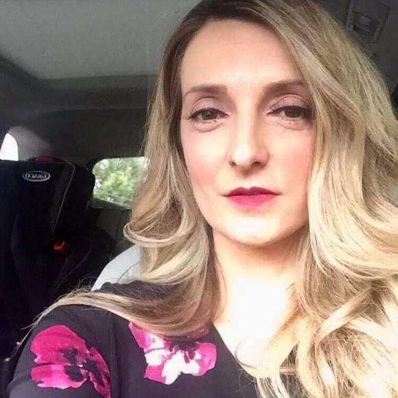 Meet your Posher, Sabina - Picture 1 of 1